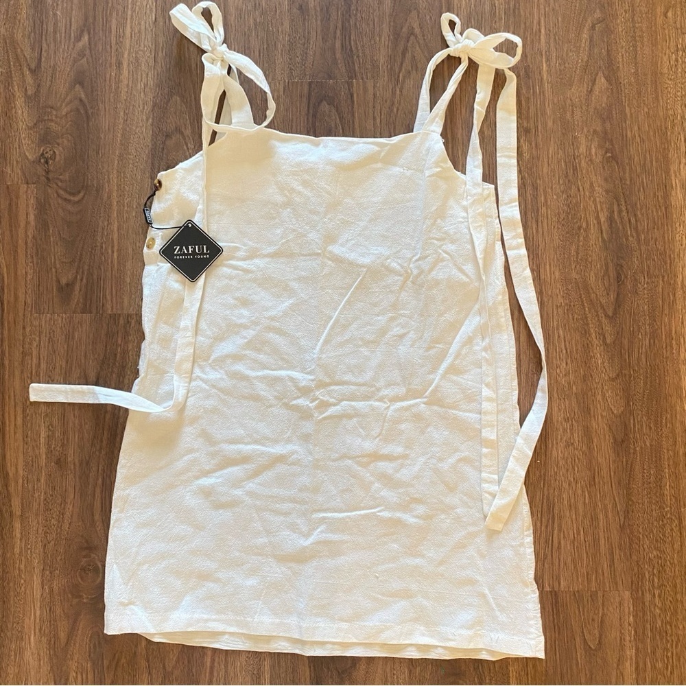 Zaful White Dress with‎ Button Accents